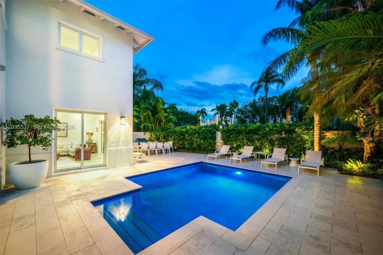 3 Turtle Walk , Key Biscayne, FL 33149 Photo