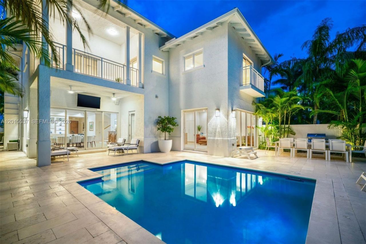3 Turtle Walk , Key Biscayne, FL 33149 Photo