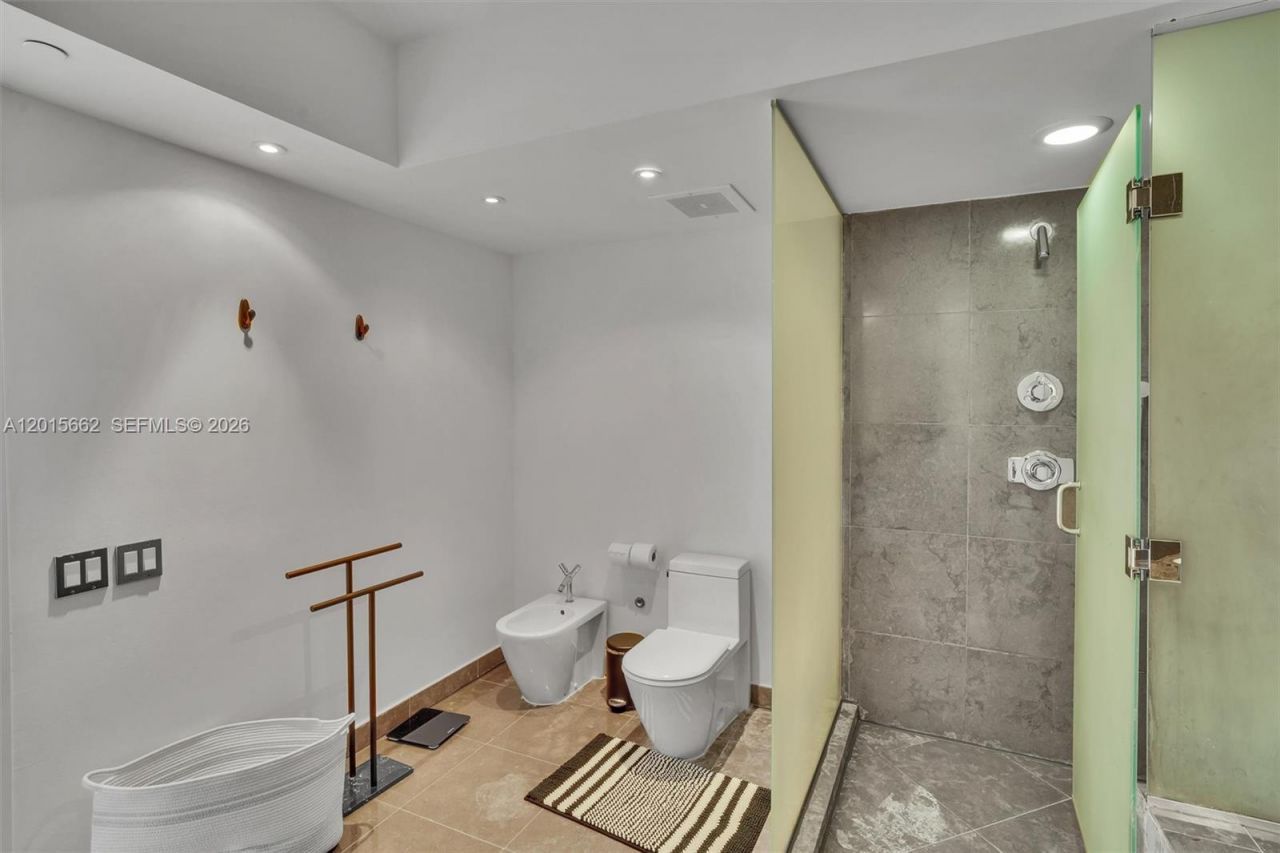 450 Alton Rd , Unit 2604, Miami Beach, FL 33139 Photo