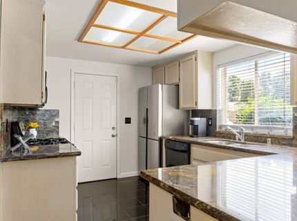 150 Creekside Cir, Sacramento, CA 95823 Photo