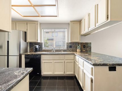 150 Creekside Cir, Sacramento, CA 95823 Photo