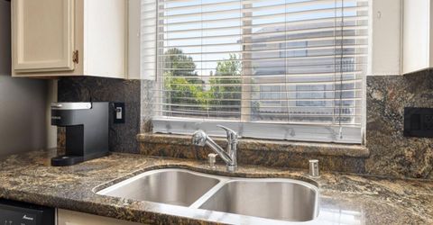 150 Creekside Cir, Sacramento, CA 95823 Photo