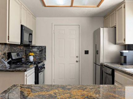 150 Creekside Cir, Sacramento, CA 95823 Photo