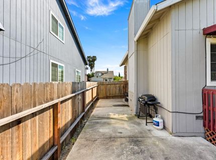 150 Creekside Cir, Sacramento, CA 95823 Photo