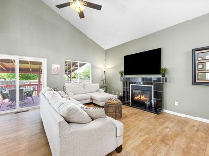 150 Creekside Cir, Sacramento, CA 95823 Photo