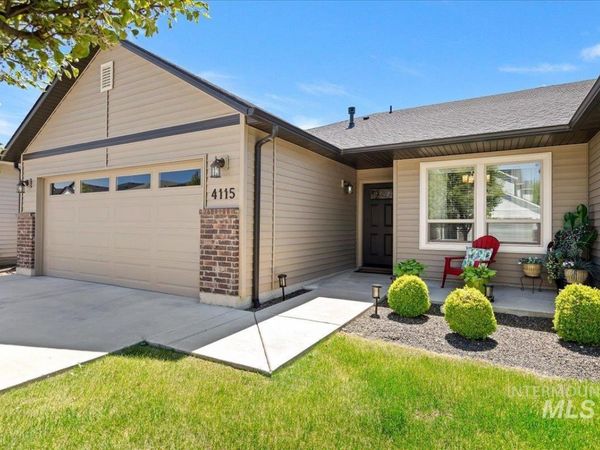 4115 E Blueberry St, Meridian, ID 83642