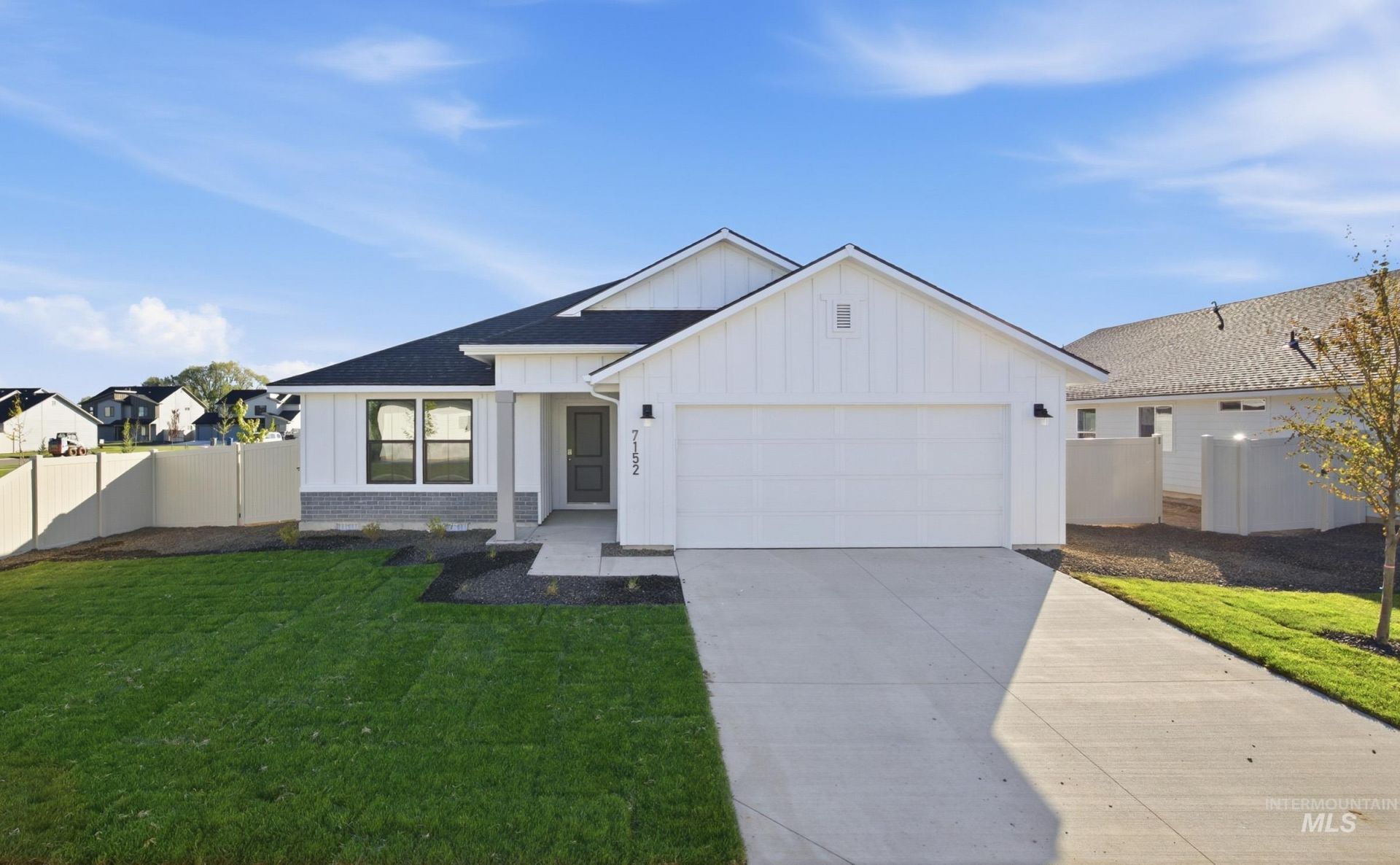7152 E Marble Springs Dr, Nampa, ID 83687 Main Photo