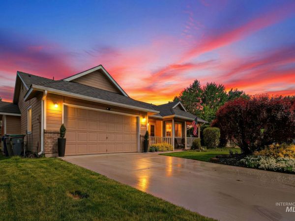 2662 N Maywood Pl, Boise, ID 83704