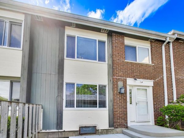 281 DuPage Drive , Bolingbrook, IL 60440