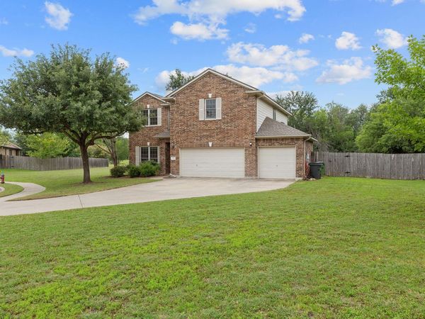 900 Brighton PL, Round Rock, TX 78665