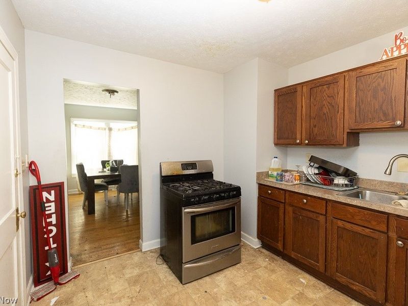 14221 Glenside Road, Cleveland, OH 44110 Photo 13