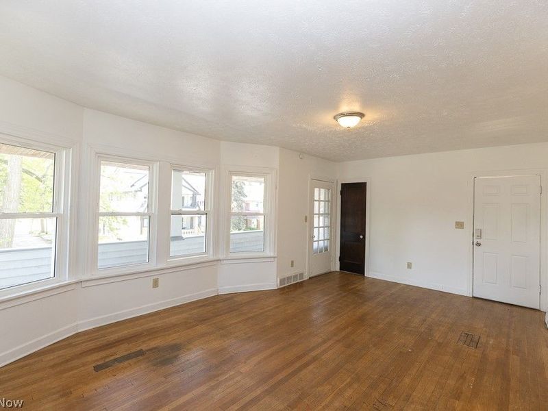 14221 Glenside Road, Cleveland, OH 44110 Photo 24