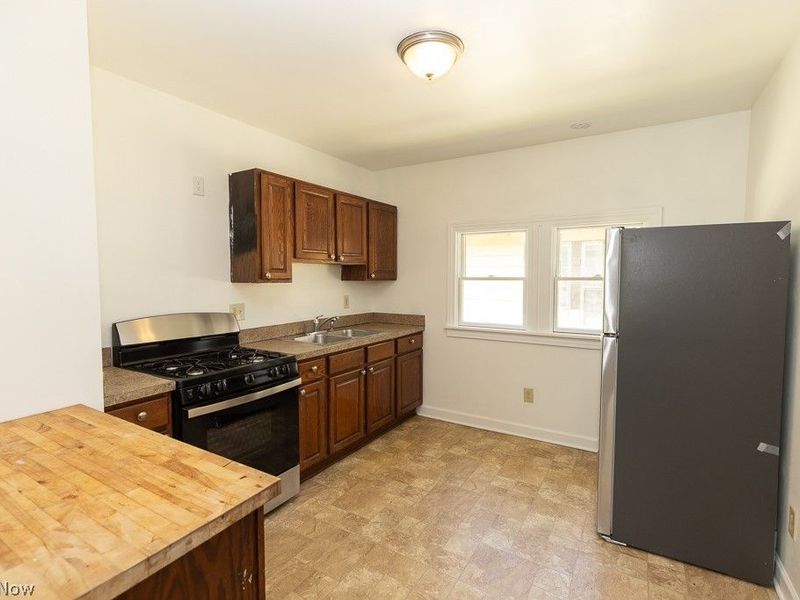 14221 Glenside Road, Cleveland, OH 44110 Photo 29