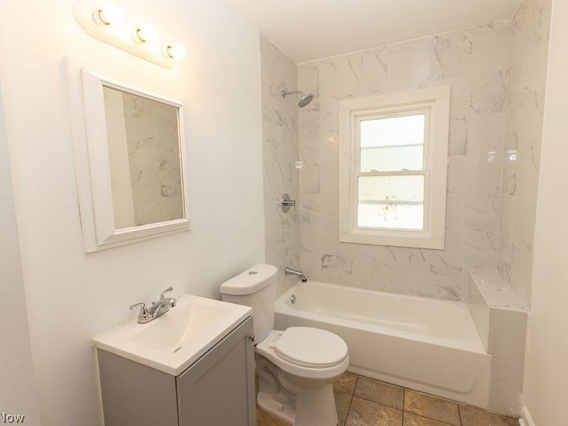 14221 Glenside Road, Cleveland, OH 44110 Photo 32
