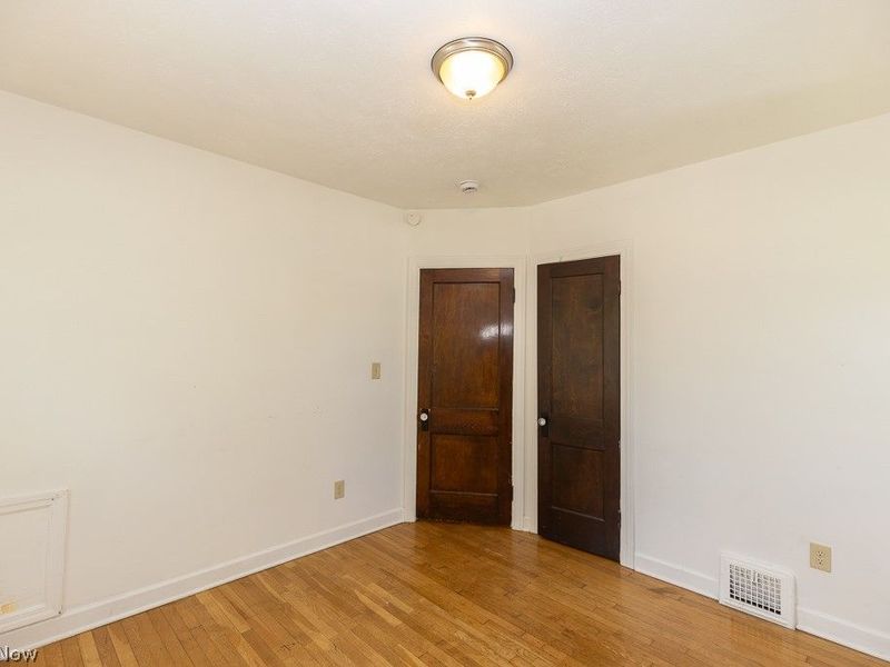 14221 Glenside Road, Cleveland, OH 44110 Photo 35