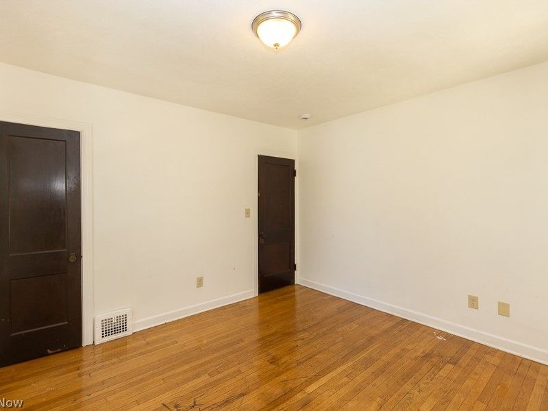 14221 Glenside Road, Cleveland, OH 44110 Photo 37