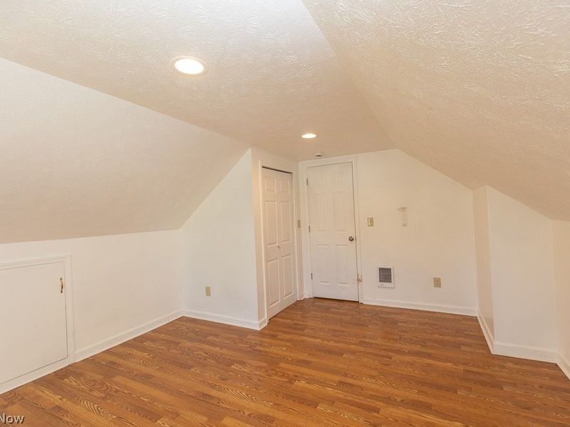 14221 Glenside Road, Cleveland, OH 44110 Photo 43