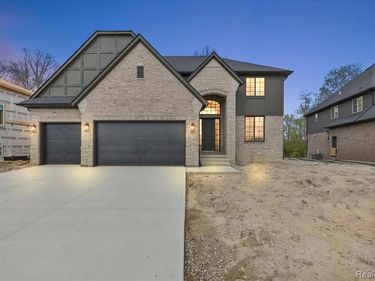 50419 Arcadia Drive, Macomb Twp, MI 48042