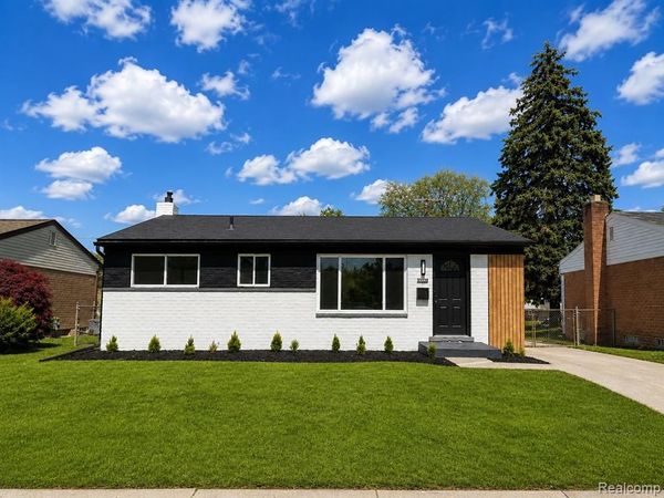 33328 Cheryl Street , Clinton Twp, MI 48035