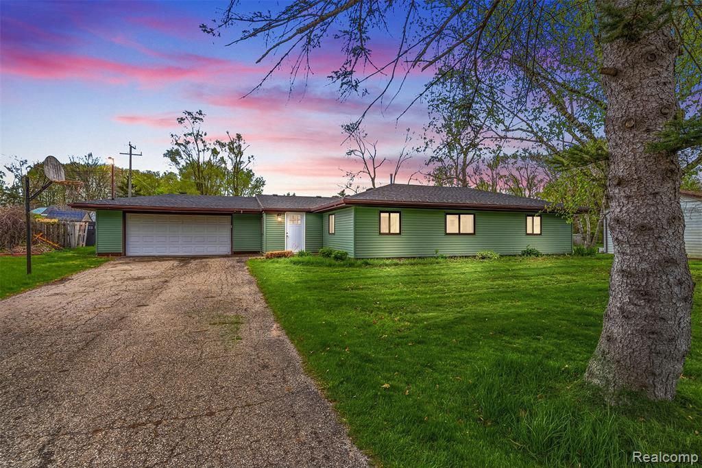 5710 Lake Grove Drive, White Lake Township, MI 48383 Main Photo