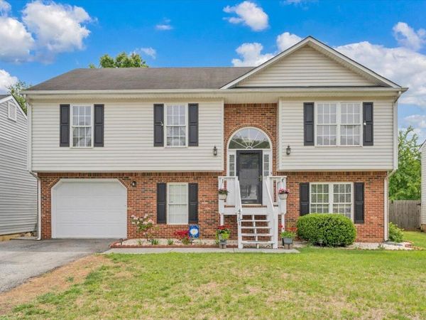 4751 Westvale RD NE, Roanoke, VA 24019