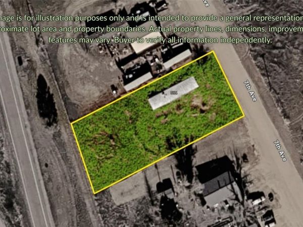 385 7th Avenue , Deer Trail, CO 80105