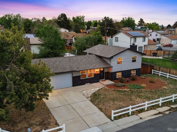 6089 W 70th Avenue, Arvada, CO 80003