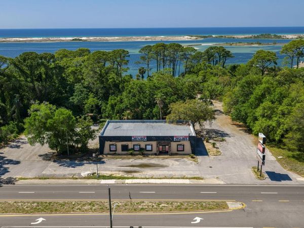 757 E Miracle Strip Parkway, Unit A, Mary Esther, FL 32569