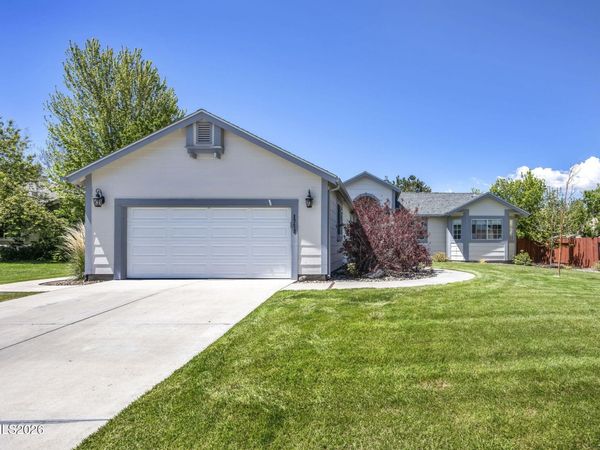 1778 Bougainvillea Drive, Minden, NV 89423