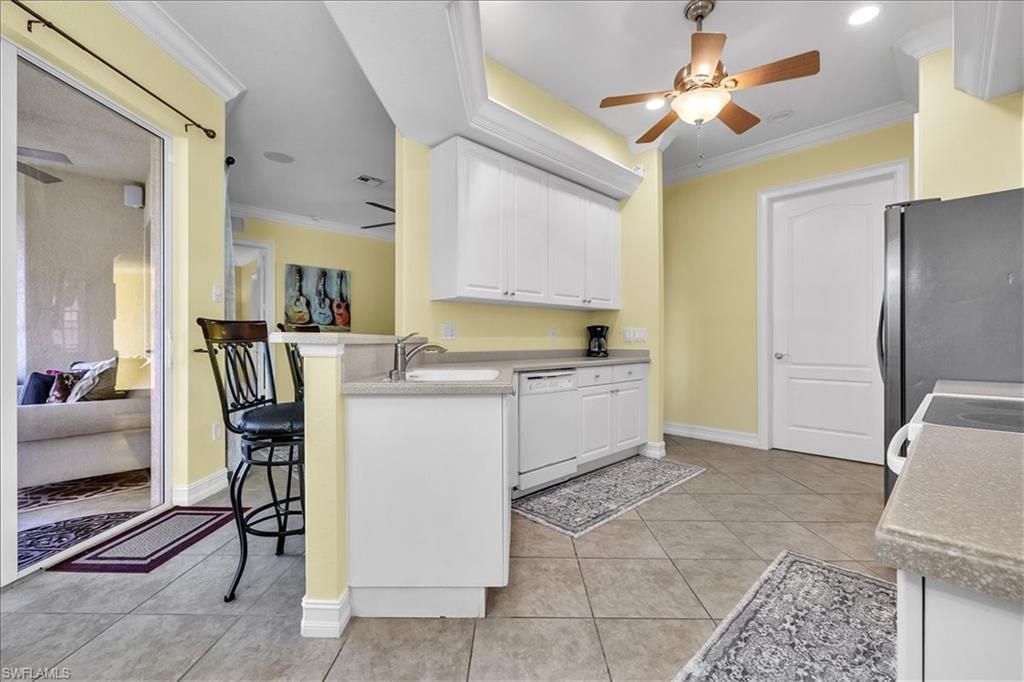 6050 Jonathans Bay Cir, Unit 102, Fort Myers, FL 33908 Photo