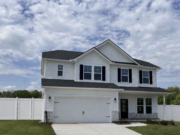813 Easton Lane, Gallatin, TN 37066