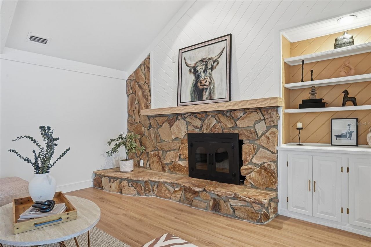 2540 Laurelwood Lane , Valrico, FL 33596 Photo