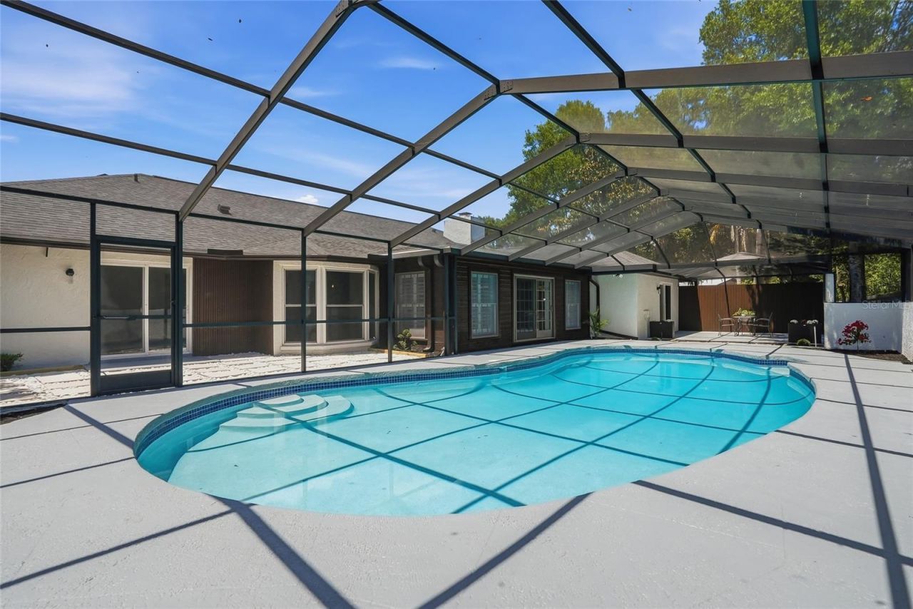 2540 Laurelwood Lane , Valrico, FL 33596 Photo
