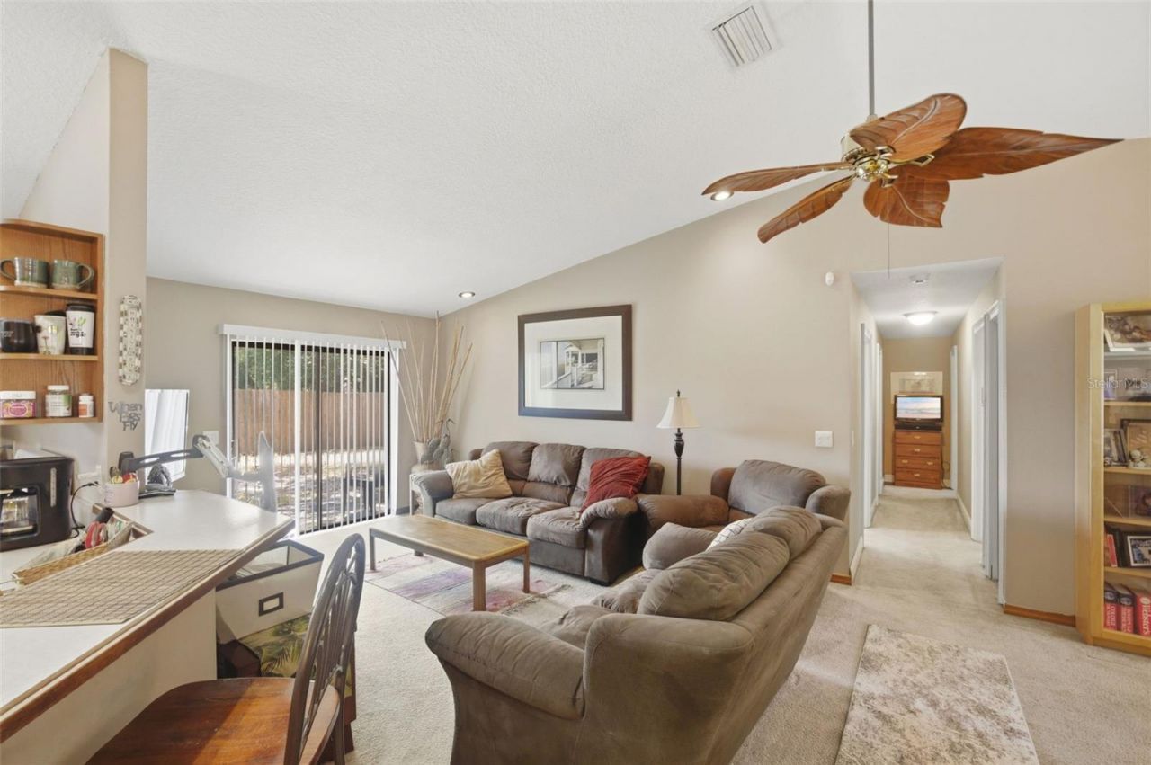 5601 Kevin Avenue, Orlando, FL 32819 Photo