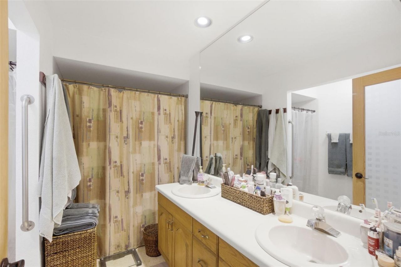 5601 Kevin Avenue, Orlando, FL 32819 Photo