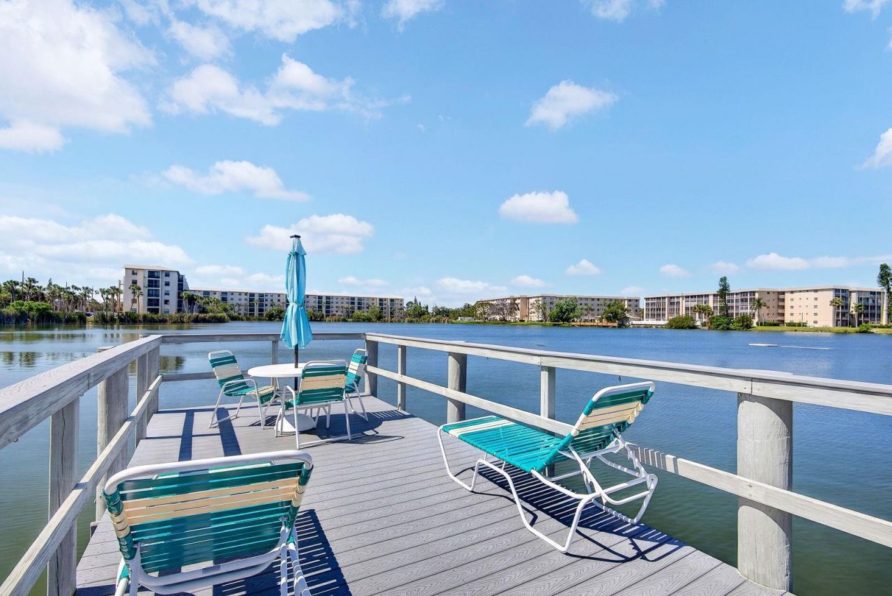 3344 Lake Bayshore Drive, Unit P205, Bradenton, FL 34205 Photo