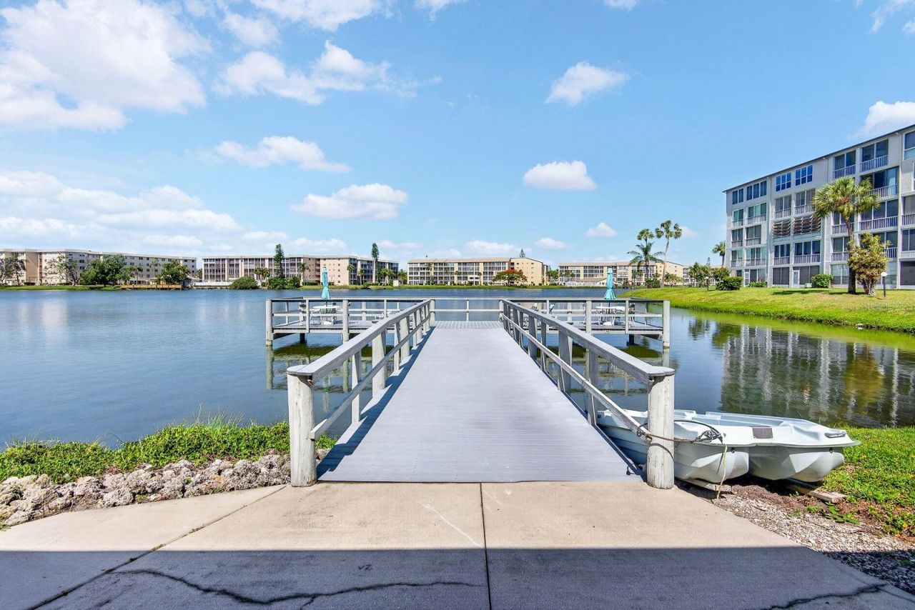 3344 Lake Bayshore Drive, Unit P205, Bradenton, FL 34205 Photo