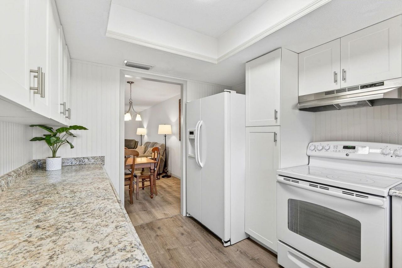 3344 Lake Bayshore Drive, Unit P205, Bradenton, FL 34205 Photo