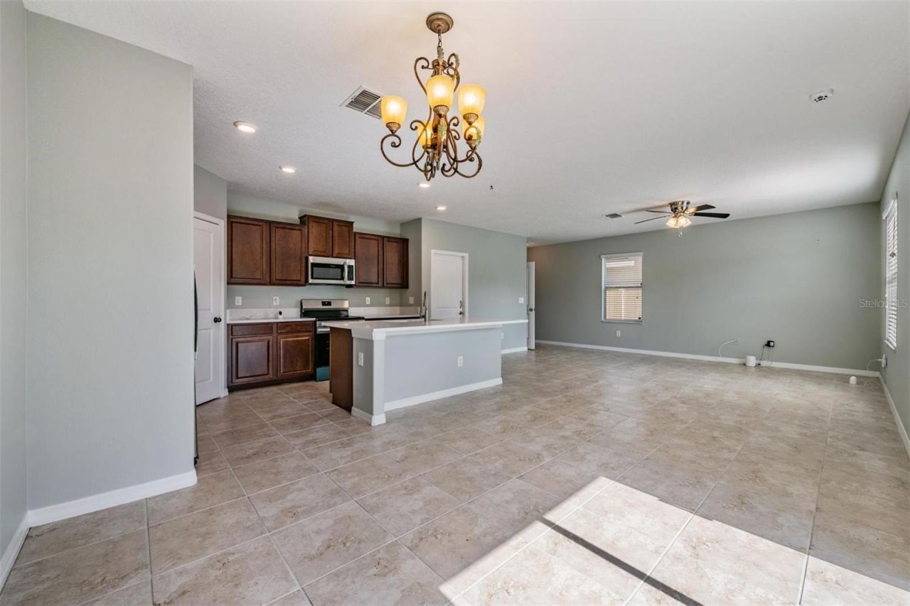 253 Cascade Bend Drive , Ruskin, FL 33570 Photo