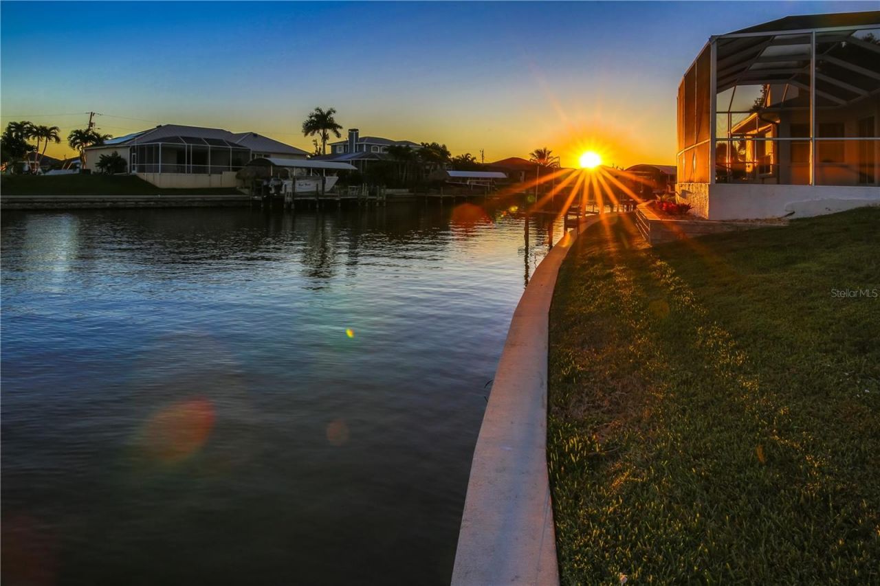 3302 NW 2nd Terrace , Cape Coral, FL 33993 Photo