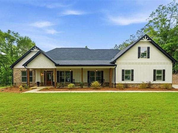 14 Stratford Way , Kingston, GA 30145