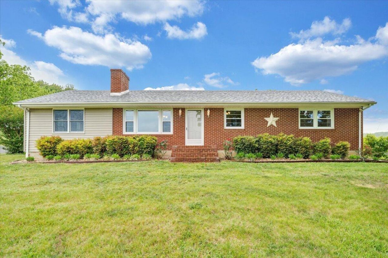 3116 Wheatland Rd, Fincastle, VA 24090 Main Photo