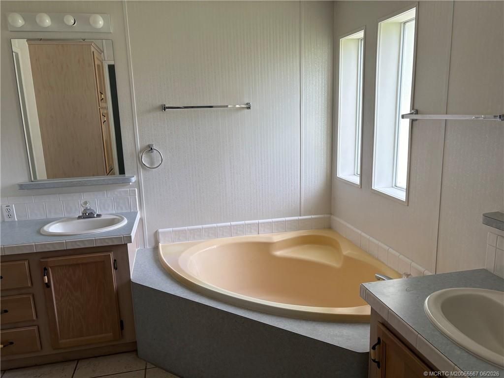 2465 SW Versailles Terrace, Stuart, FL 34997 Photo