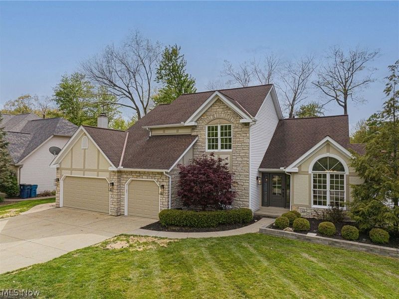 18964 Bears Paw Lane, Strongsville, OH 44136 Photo 1