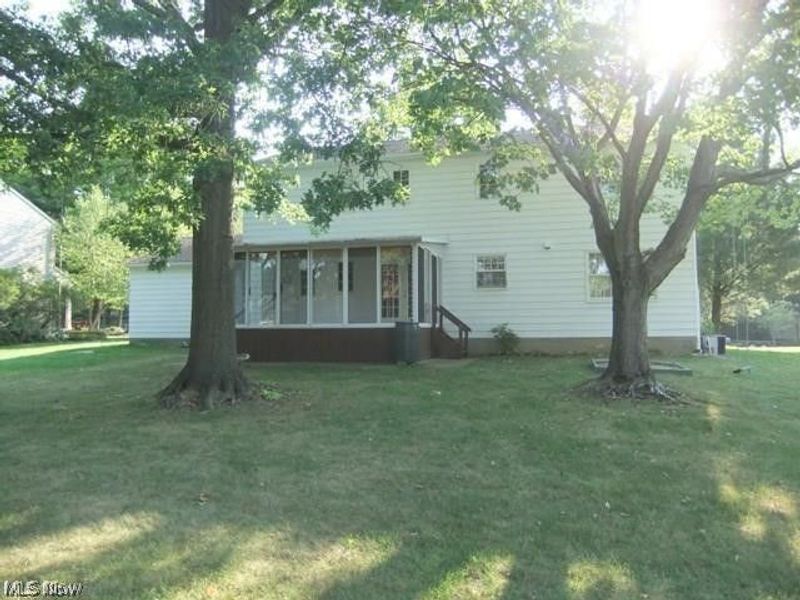 620 Beaverbrook Drive, Akron, OH 44333 Photo 2