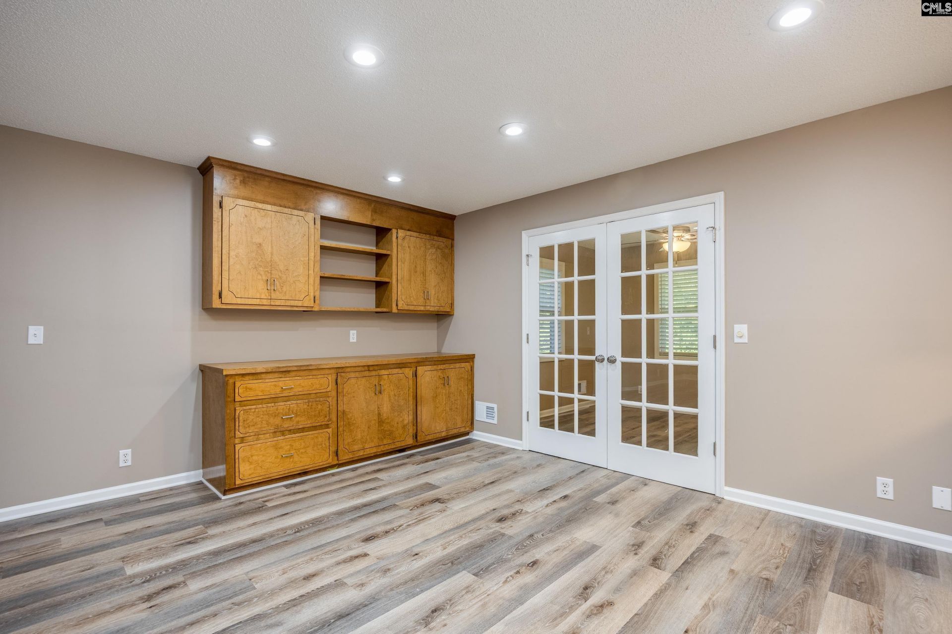 27 Westover Avenue Photo 11