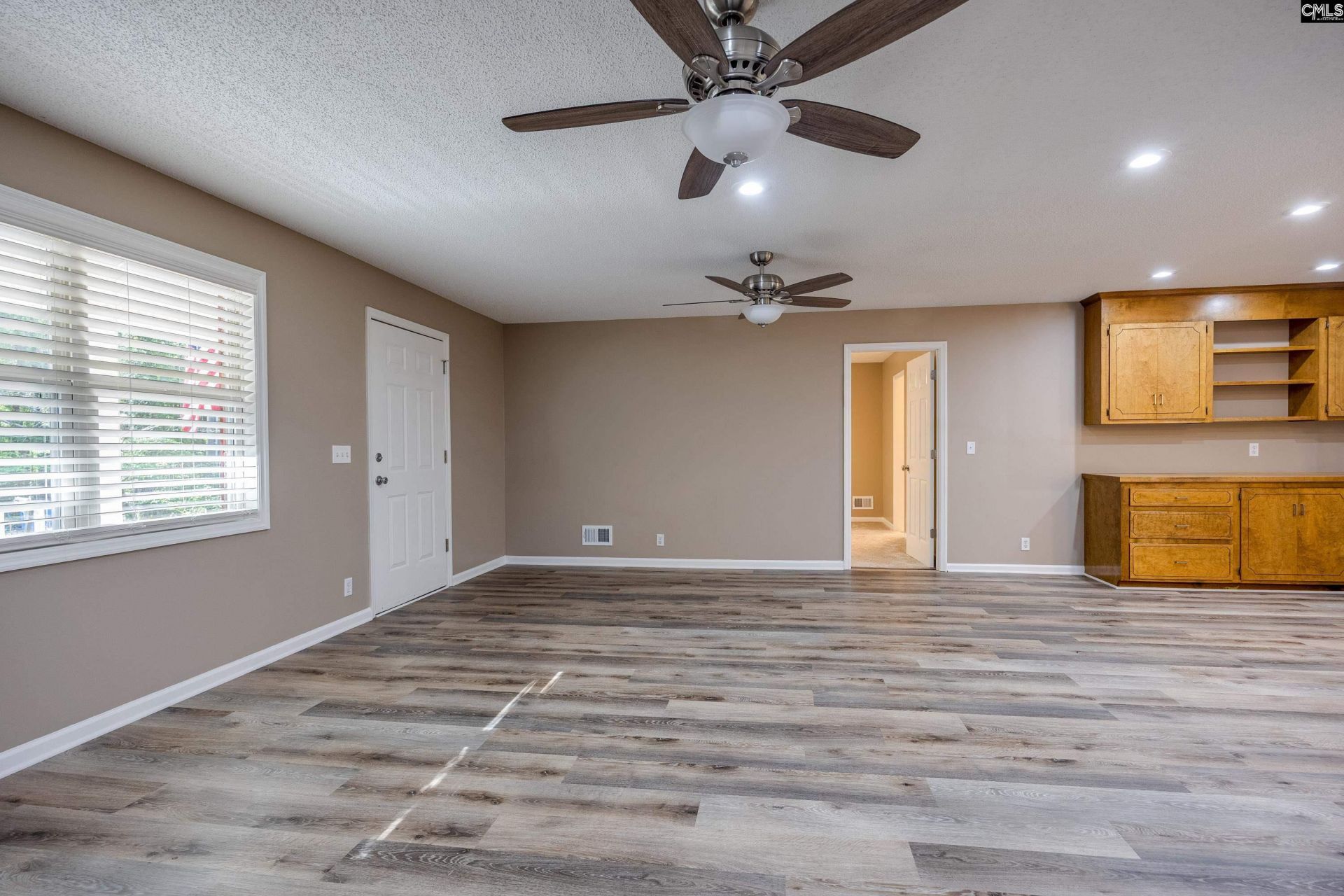 27 Westover Avenue Photo 12