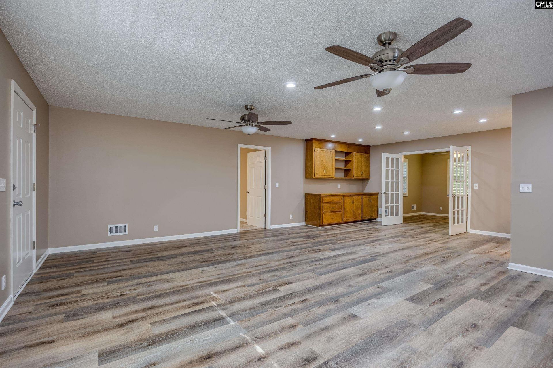 27 Westover Avenue Photo 13