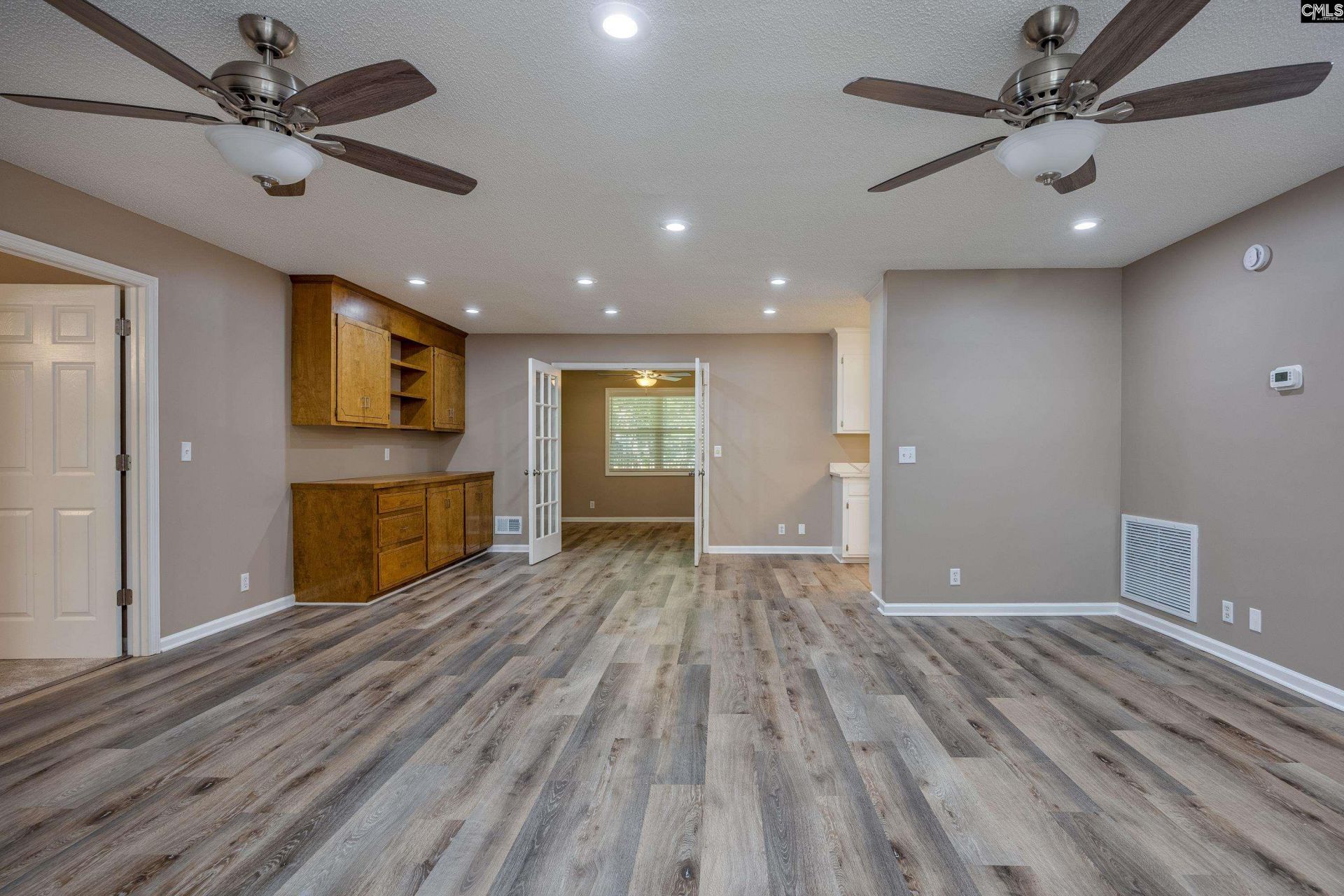 27 Westover Avenue Photo 14