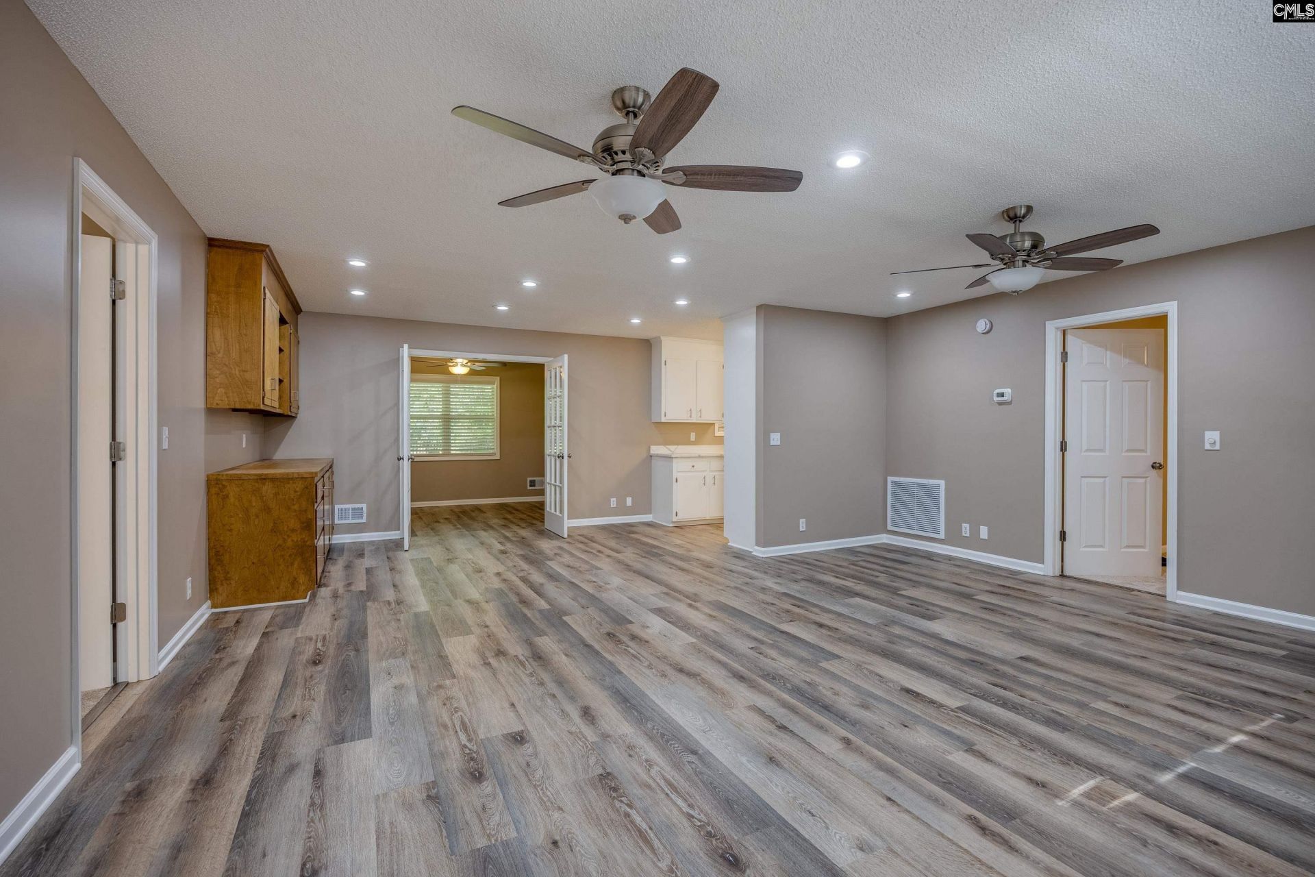 27 Westover Avenue Photo 15